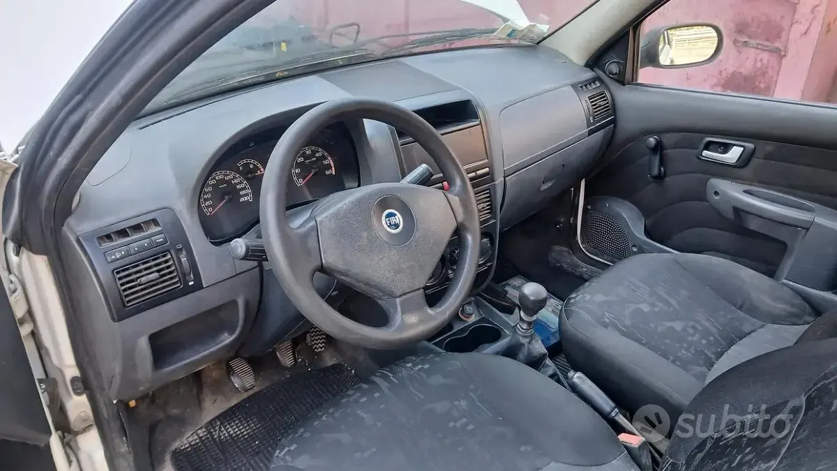 Usata Fiat Strada 84 CV (61 kW) 2006