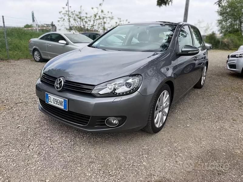 Usata VW Golf VII Highline 104 CV (76 kW) 2012 Grigio Berlina