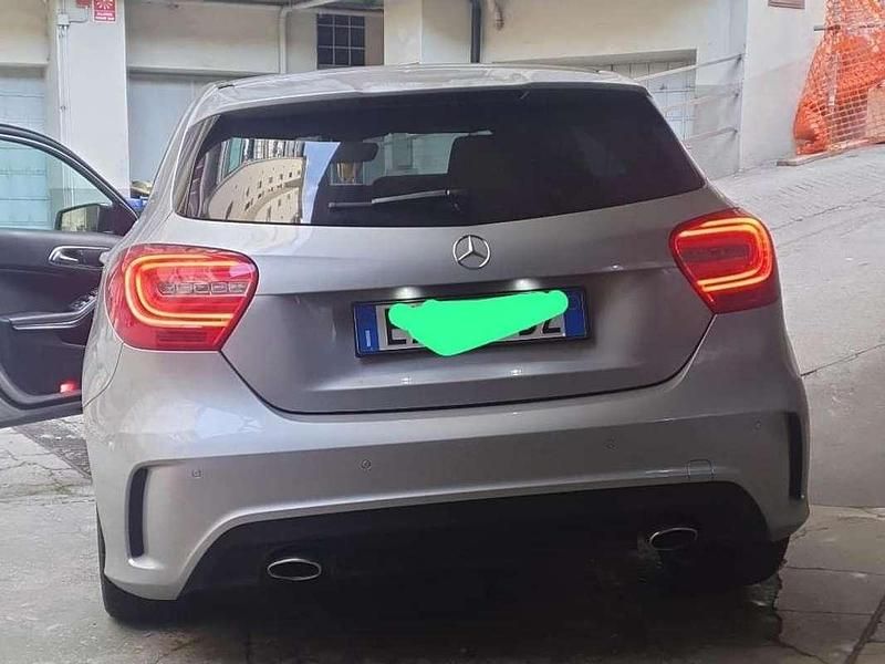 Usata Mercedes A200 Premium 136 CV (100 kW) 2014 Argento Berlina