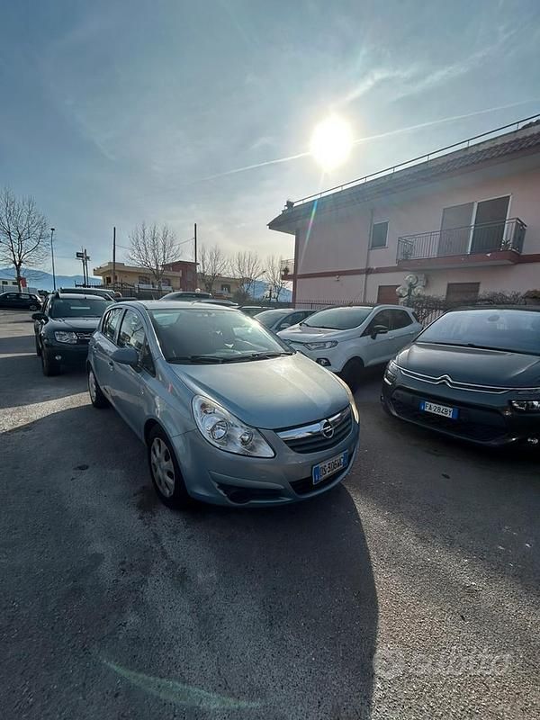 Usata Opel Corsa 2009 Blu Berlina