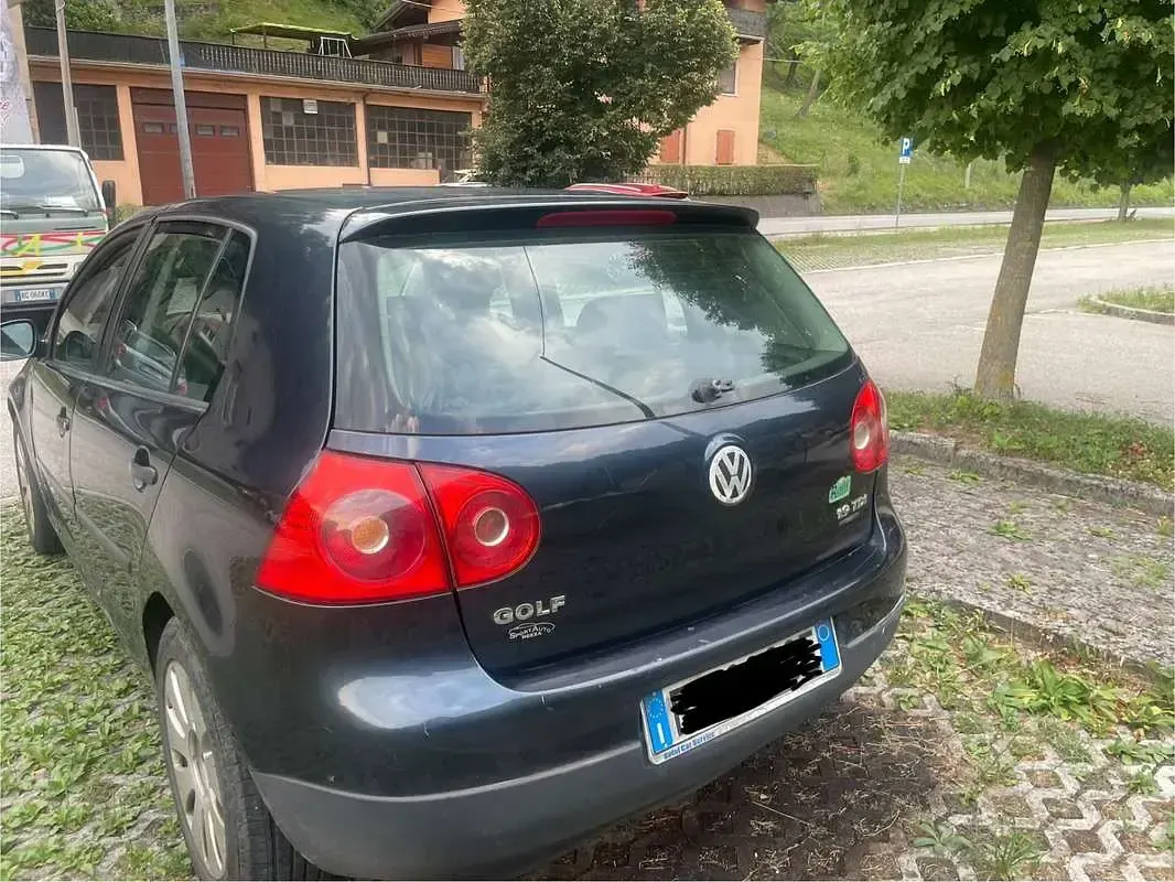 Usata VW Golf IV Comfortline 105 CV (77 kW) 2003 Berlina