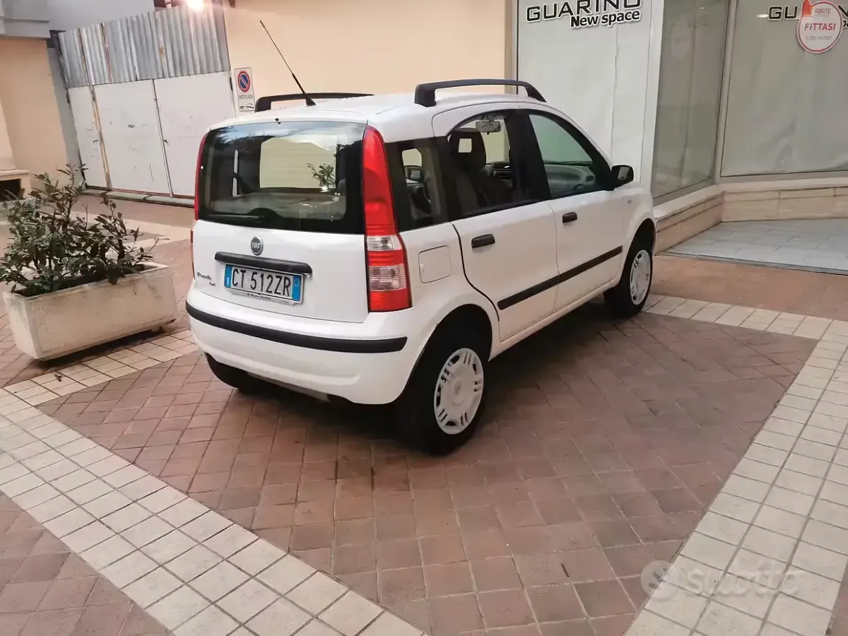 Usata Fiat Panda 60 CV (44 kW) 2005 Utilitaria
