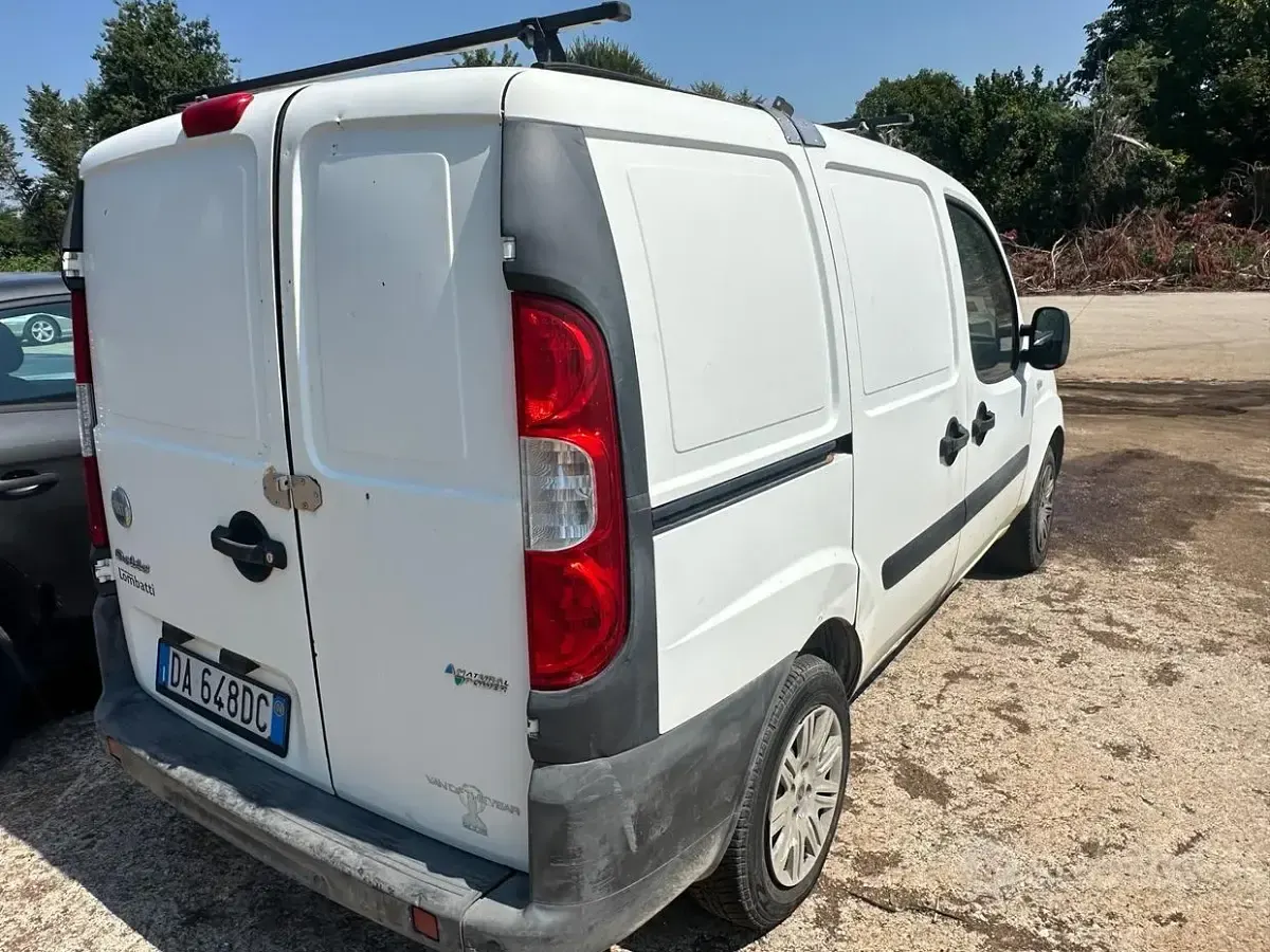 Usata Fiat Doblò 103 CV (75 kW) 2004 Bianco Monovolume