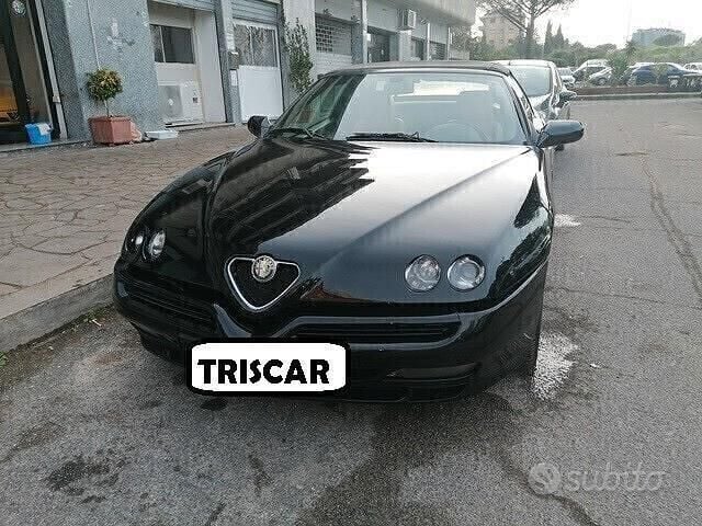 Usata Alfa Romeo Spider 217 CV (159 kW) 2002 Grigio Cabrio
