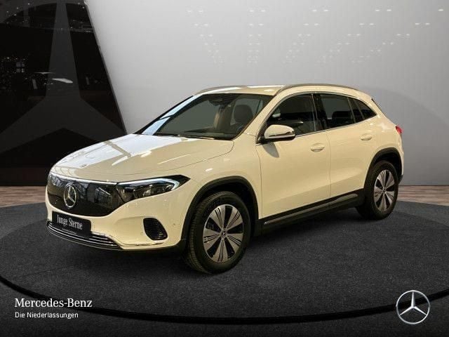 Bianco Usata 2024 Mercedes EQA250+ Advanced Plus SUV | 33.490 € (Ottimo prezzo) - Immagine 1/4