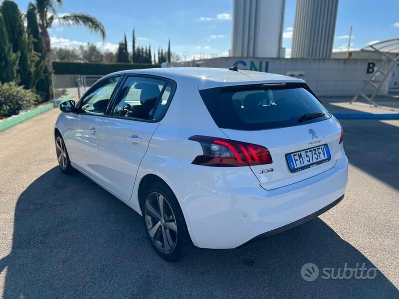 Usata Peugeot 308 Business-Line 99 CV (72 kW) 2018 Bianco Berlina