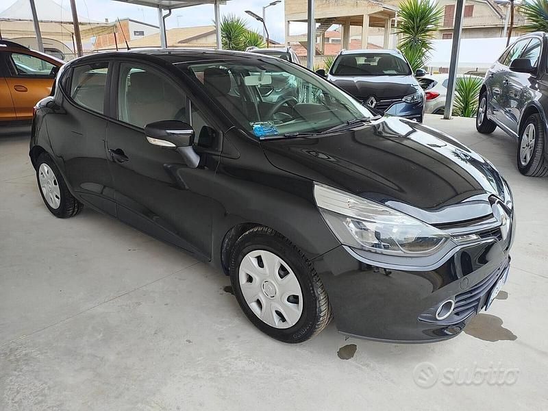 Usata Renault Clio IV 75 CV (55 kW) 2013 Nero Berlina