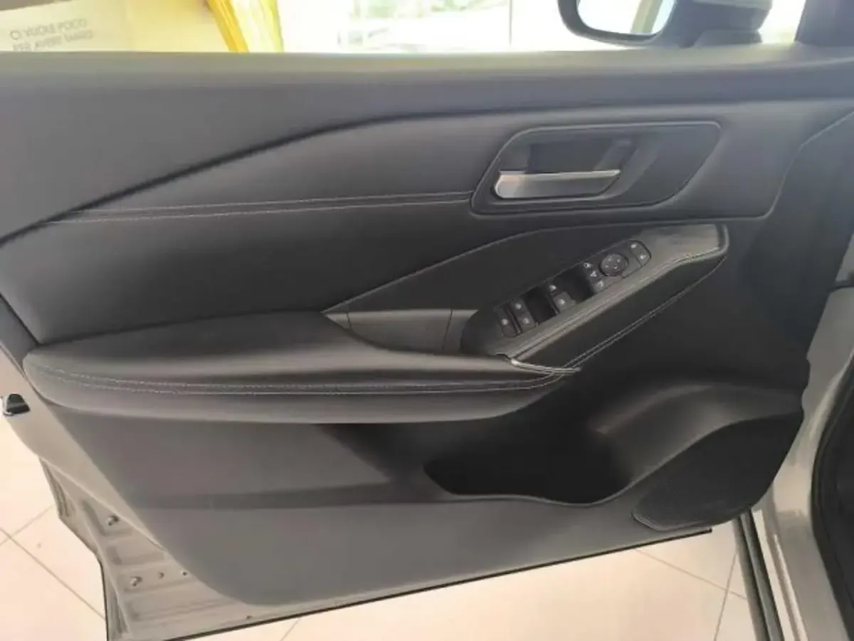 Usata Nissan Qashqai N-Connecta 140 CV (102 kW) 2023 Grigio SUV