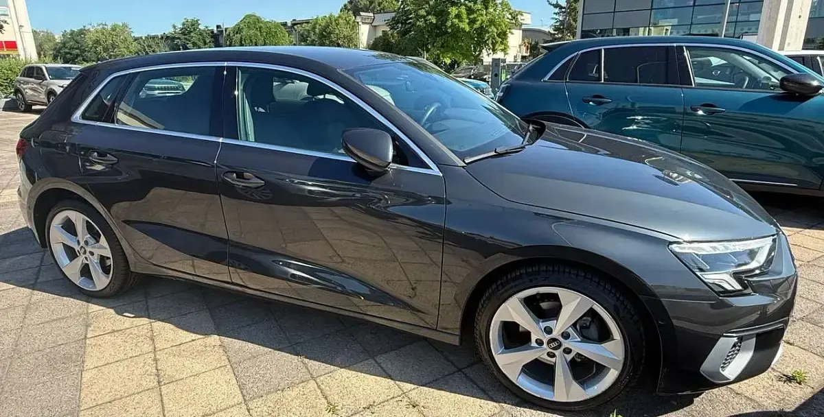 Usata Audi A3 Advanced 150 CV (110 kW) 2022 Grigio Berlina
