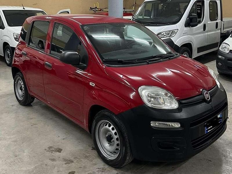 Usata Fiat Panda 80 CV (58 kW) 2016 Rosso Furgone