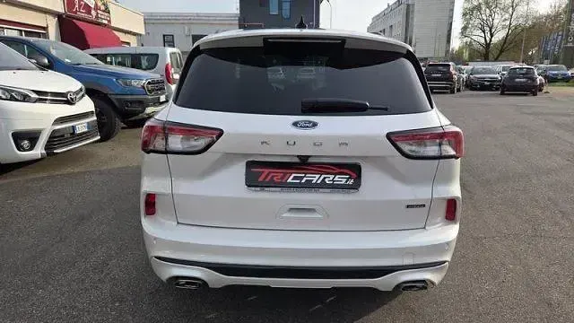 Usata Ford Kuga ST-Line X 152 CV (111 kW) 2023 Bianco SUV