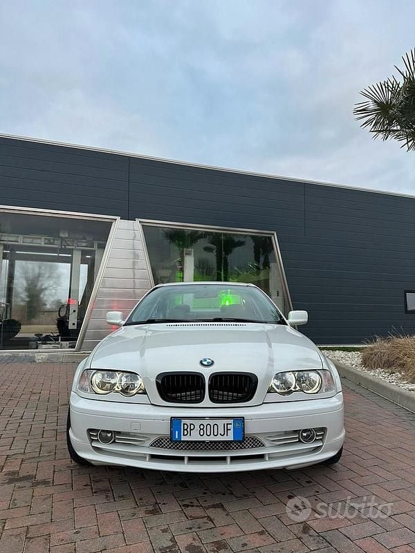 Usata BMW 318 2001 Bianco Coupé