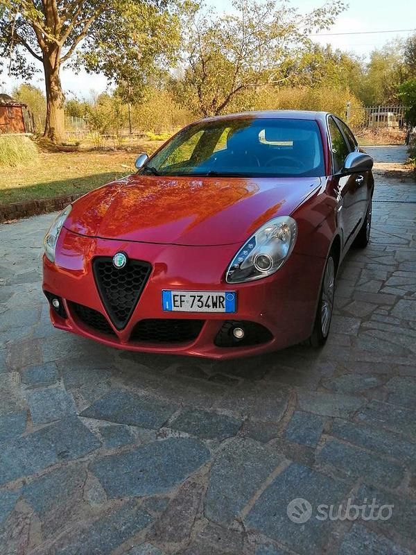 Usata Alfa Romeo Giulietta Quadrifoglio 2010 Rosso Utilitaria