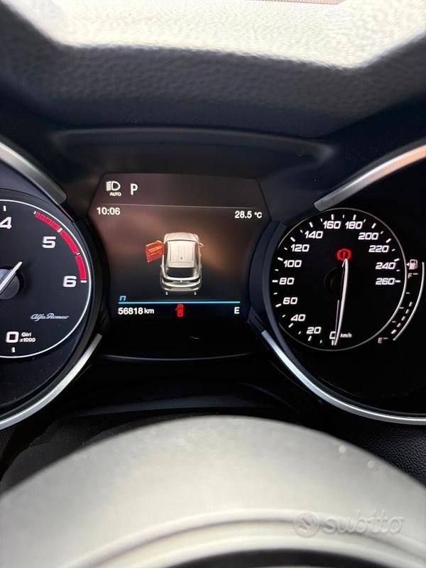 Usata Alfa Romeo Stelvio 2021 Grigio SUV