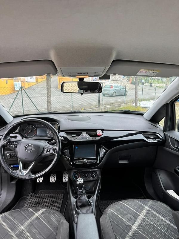Usata Opel Corsa 90 CV (66 kW) 2017 Grigio Utilitaria