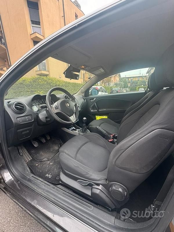 Second-hand Alfa Romeo MiTo 70 CP (51 kW) 2015 Hatchback