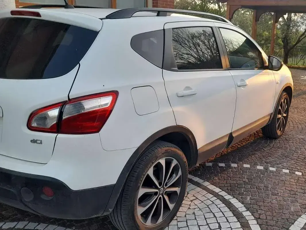 Usata Nissan Qashqai 360º 110 CV (80 kW) 2013 Bianco SUV
