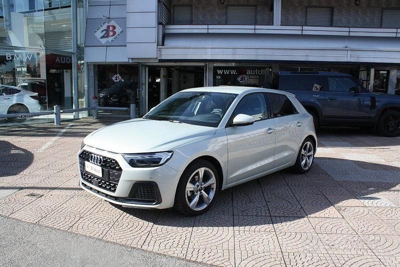 Usata Audi A1 Business 116 CV (85 kW) 2025 Grigio SUV