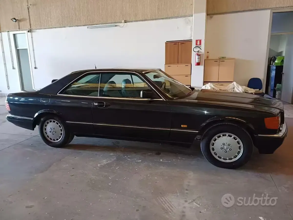 Usata Mercedes 560 299 CV (219 kW) 1987 Nero Coupé