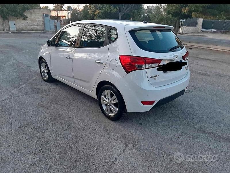 Usata Hyundai ix20 90 CV (66 kW) 2014 Bianco Utilitaria