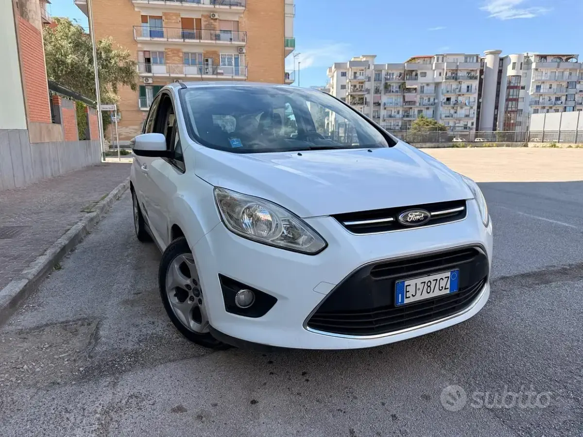 Usata Ford C-MAX Titanium 115 CV (84 kW) 2012 Bianco Monovolume