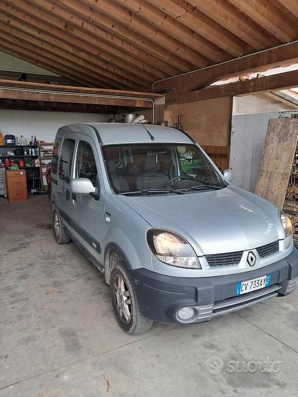 Usata Renault Kangoo 84 CV (61 kW) 2005 Monovolume