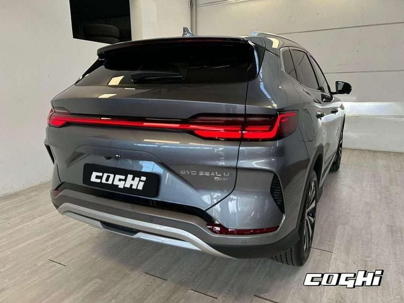 Nuova BYD Seal U Boost 218 CV (160 kW) 2025 Grigio SUV