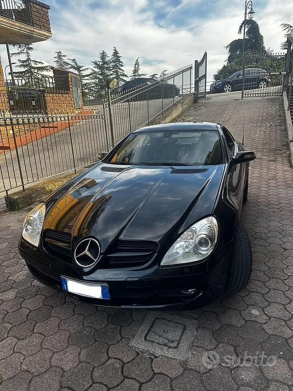 Usata Mercedes SLK200 163 CV (119 kW) 2005 Nero Cabrio
