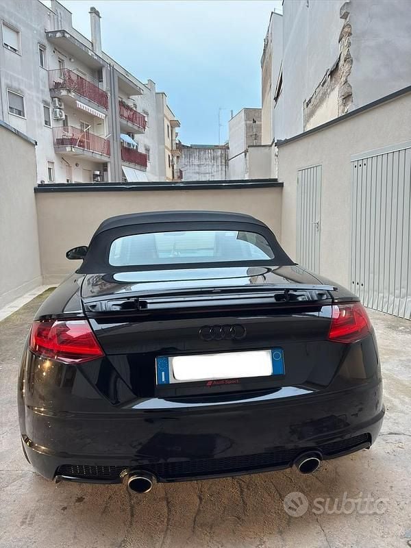 Usata Audi TT Roadster S-Line 184 CV (135 kW) 2015 Nero Cabrio