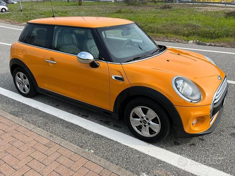 Usata Mini ONE 95 CV (69 kW) 2014 Utilitaria