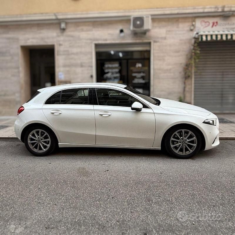 Usata Mercedes A180 Executive 116 CV (85 kW) 2020 Bianco Berlina