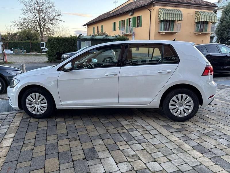 Usata VW Golf VII Trendline 86 CV (63 kW) 2017 Bianco Berlina