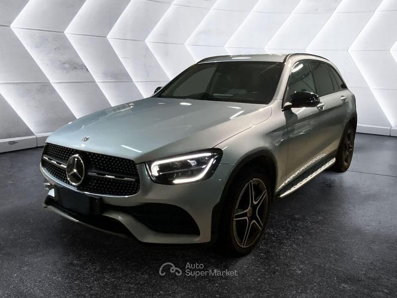 Argento Usata 2022 Mercedes GLC300e Premium SUV | 37.900 € (Ottimo prezzo) - Immagine 1/4