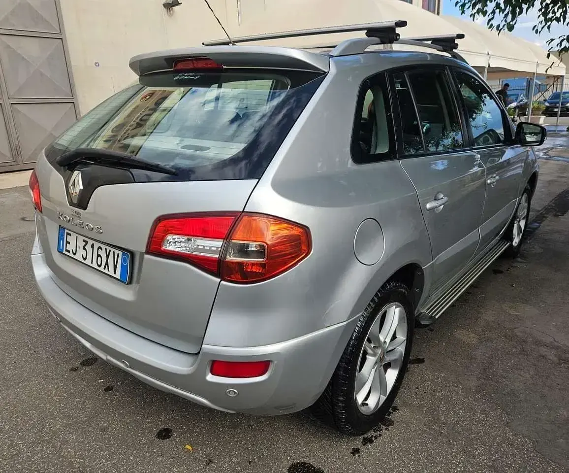 Usata Renault Koleos 150 CV (110 kW) 2012 Argento SUV