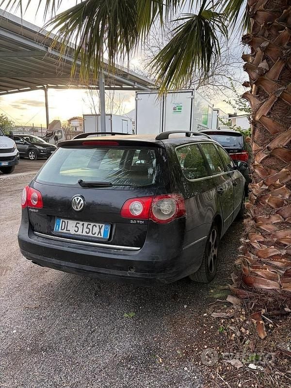 Usata VW Passat Highline 140 CV (102 kW) 2007 Nero Station wagon