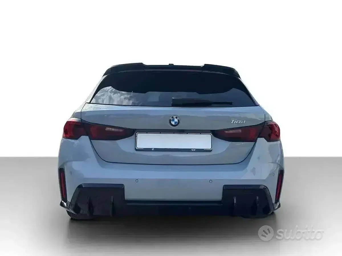Usata BMW 118 M Sport 150 CV (110 kW) 2025 Grigio Utilitaria