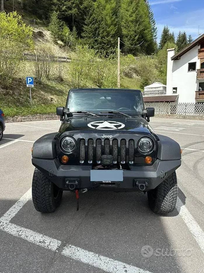 Usata Jeep Wrangler Rubicon 200 CV (147 kW) 2011 Nero SUV