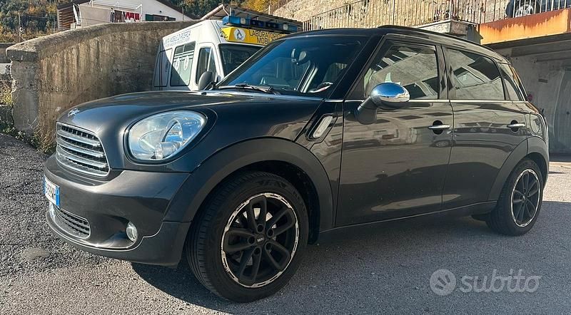 Usata Mini Countryman 90 CV (66 kW) 2016 Grigio SUV