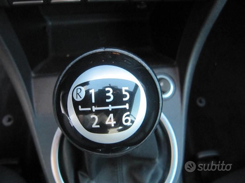 Usata VW Beetle Design 104 CV (76 kW) 2012 Bianco Utilitaria