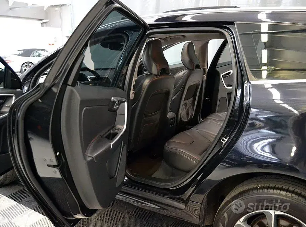 Usata Volvo XC60 Ocean Race 181 CV (133 kW) 2014 Nero SUV