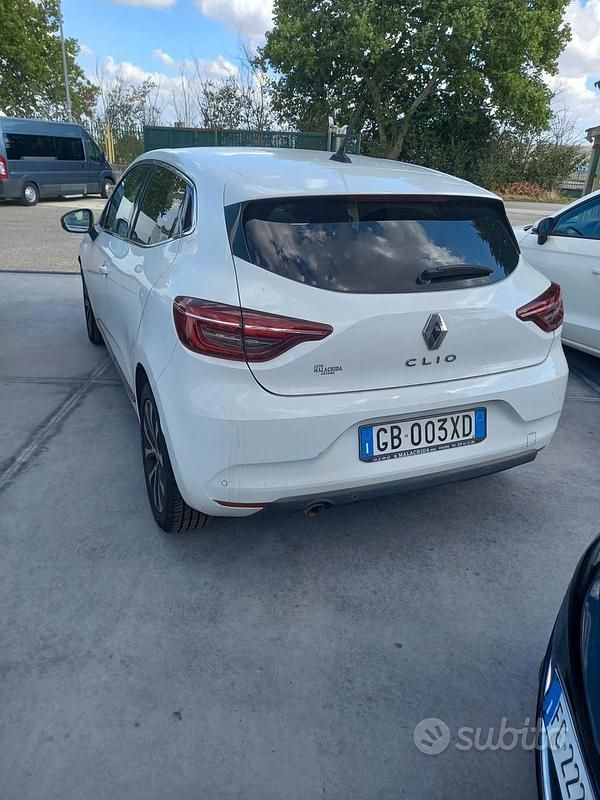 Usata Renault Clio IV Intens 116 CV (85 kW) 2019 Bianco Berlina