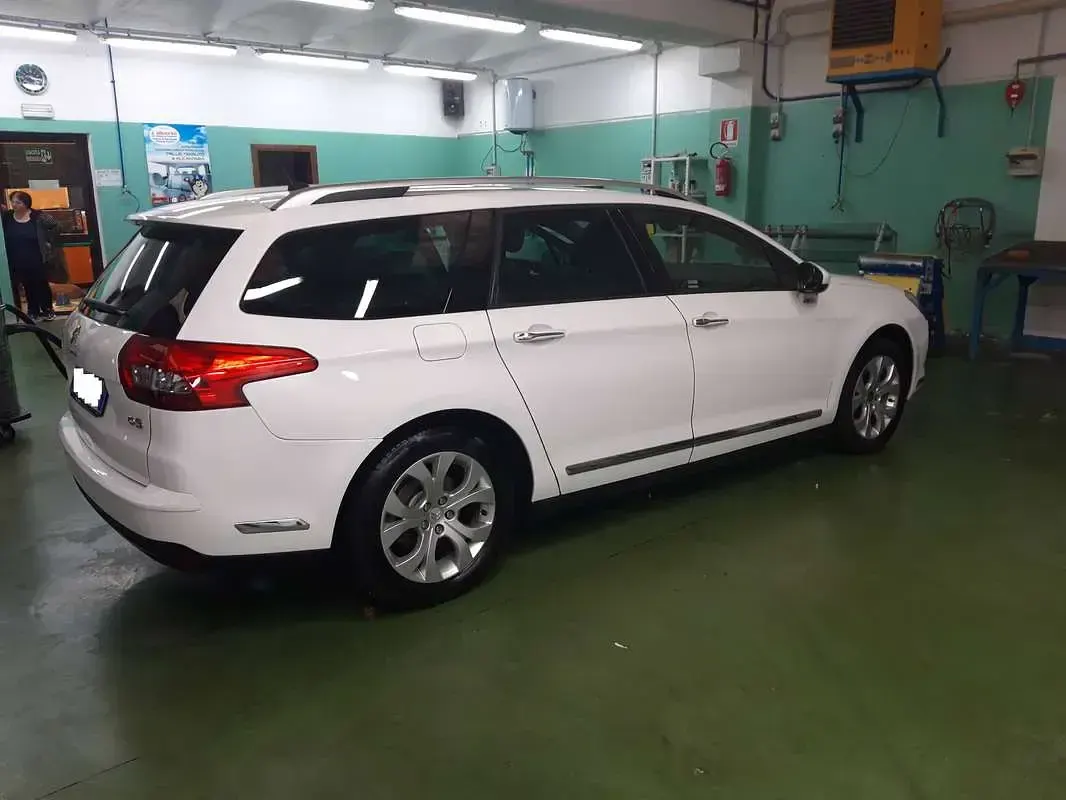 Usata Citroën C5 140 CV (102 kW) 2015 Bianco Station wagon