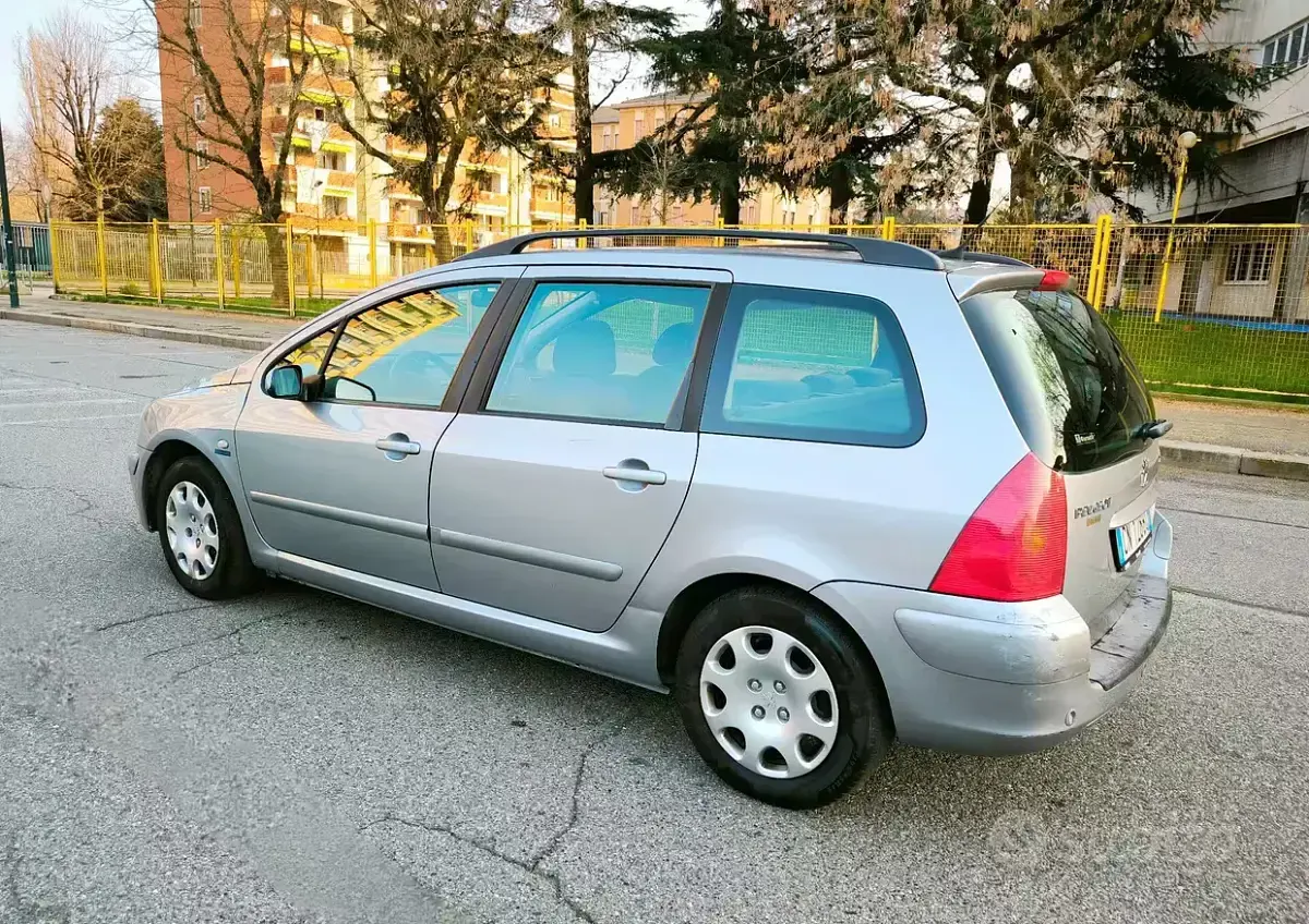 Usata Peugeot 307 109 CV (80 kW) 2004 Grigio Station wagon