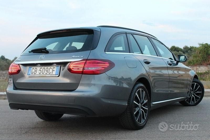 Usata Mercedes C220 194 CV (142 kW) 2020 Grigio Station wagon
