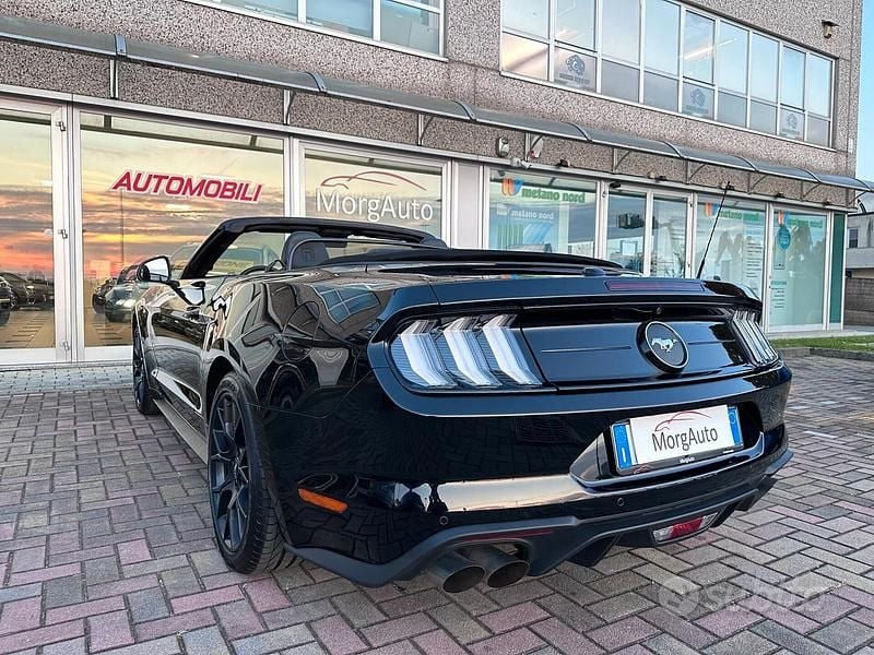 Usata Ford Mustang 290 CV (213 kW) 2019 Nero Cabrio