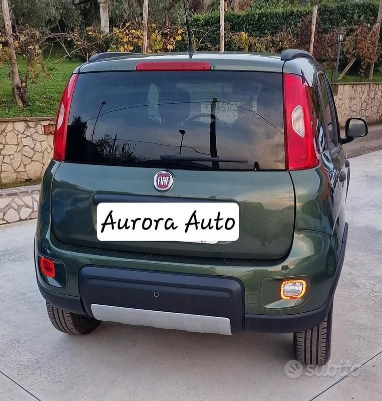 Usata Fiat Panda 4x4 S 85 CV (62 kW) 2019 Verde Utilitaria