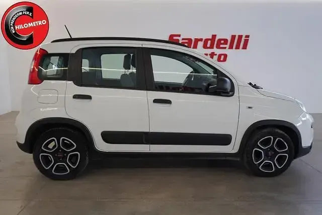 Usata Fiat Panda City Life 69 CV (50 kW) 2021 Bianco Utilitaria