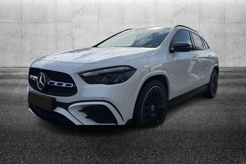 Bianco Usata 2024 Mercedes GLA200 Advanced Plus SUV | 44.950 € (Cara) - Immagine 1/4