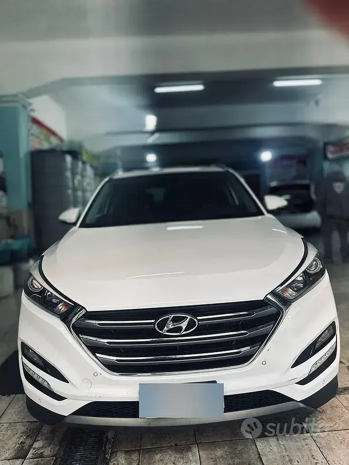 Usata Hyundai Tucson Xpossible 116 CV (85 kW) 2016 Bianco SUV
