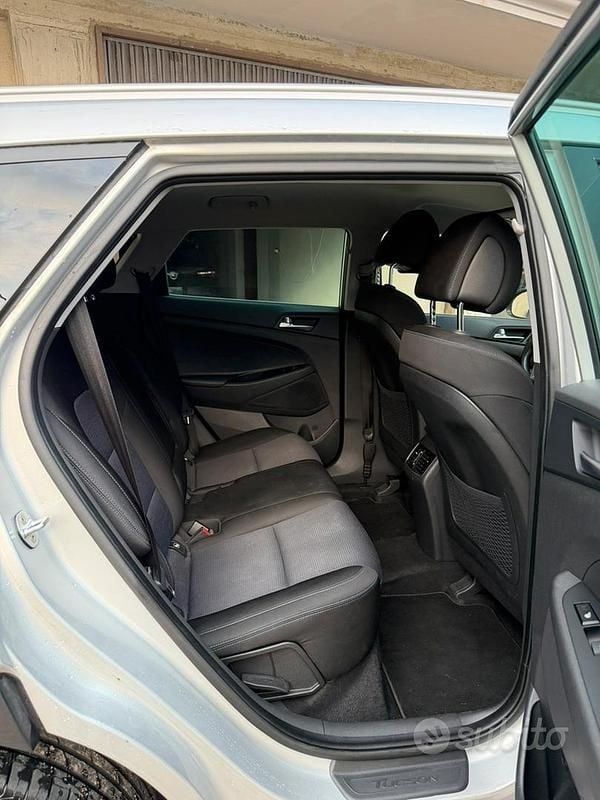 Usata Hyundai Tucson Xpossible 116 CV (85 kW) 2016 Grigio SUV